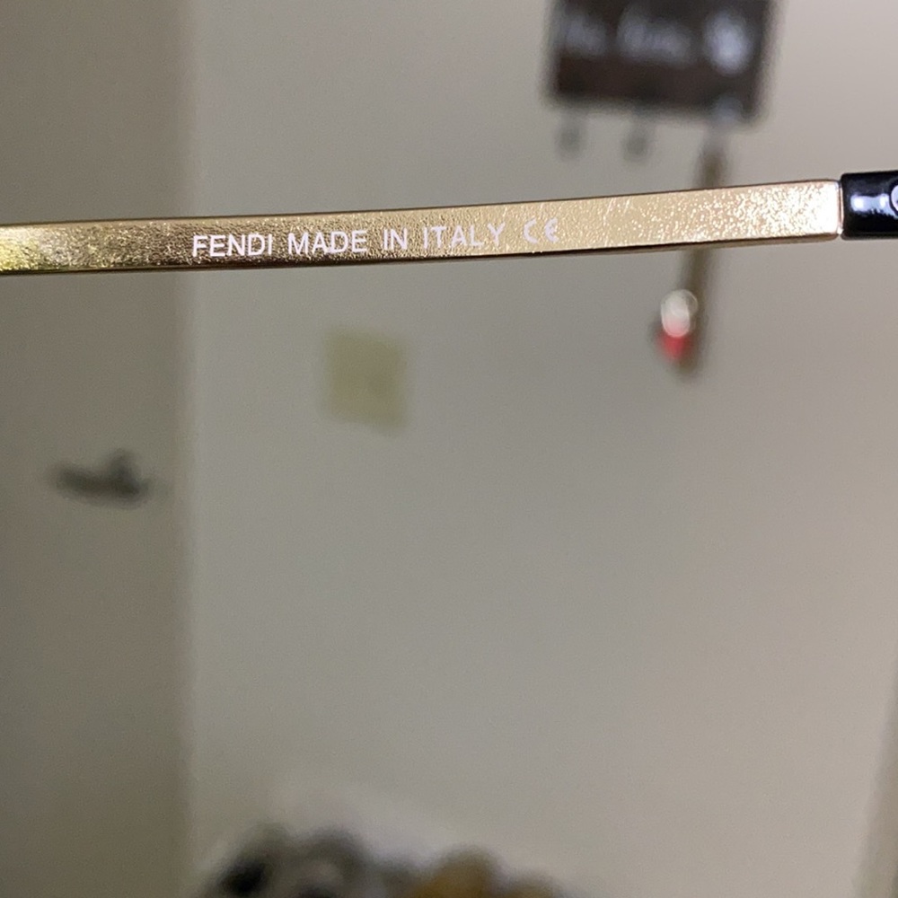 Selling because I love them but would like to sell they were expensive lol. - Picture 4 of 5